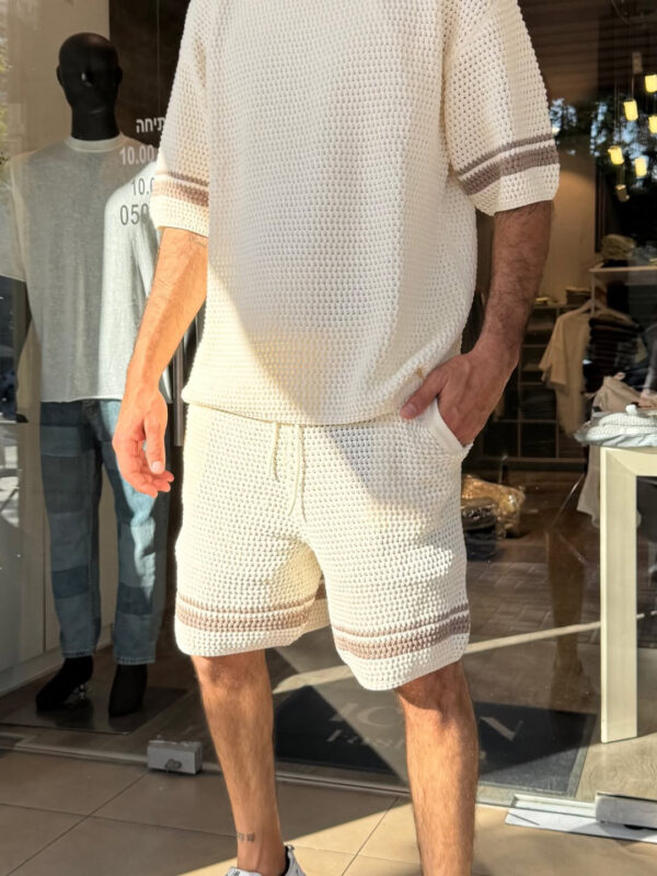 חליפת אופנה שמנת
