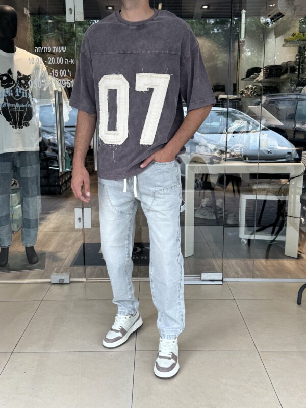 חולצת 07 חומה